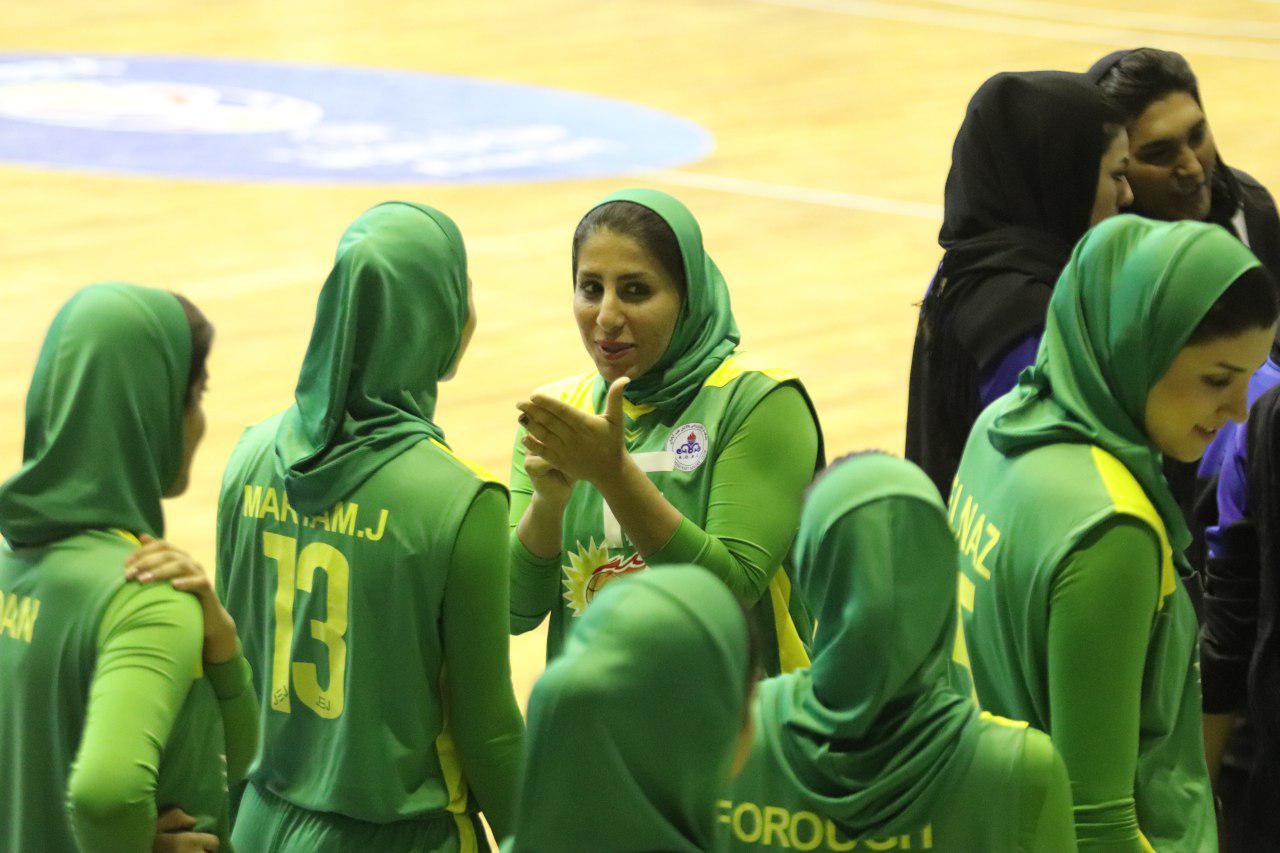 عکس تیمی پالایش نفت آبادان قهرمان لیگ برتر بسکتبال زنان