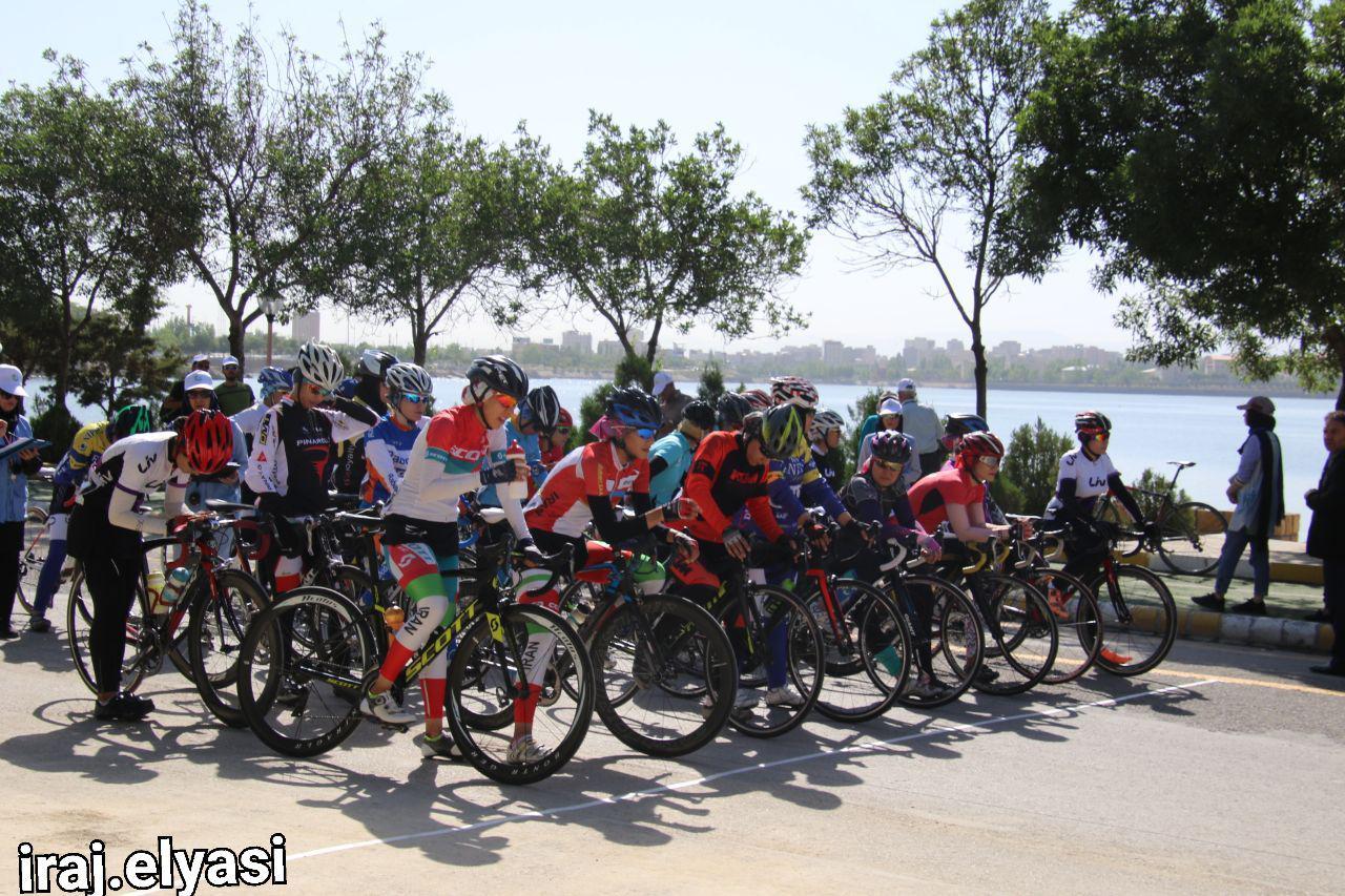 مرحله اول لیگ دوچرخه سواری جاده در اردبیل ؛ سمیه یزدانی در صدر