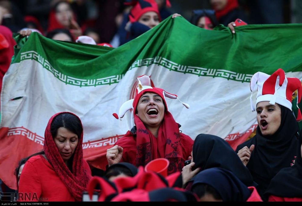 مجوز حضور زنان در ورزشگاه ها در انتظار مصوبه شورای عالی انقلاب فرهنگی