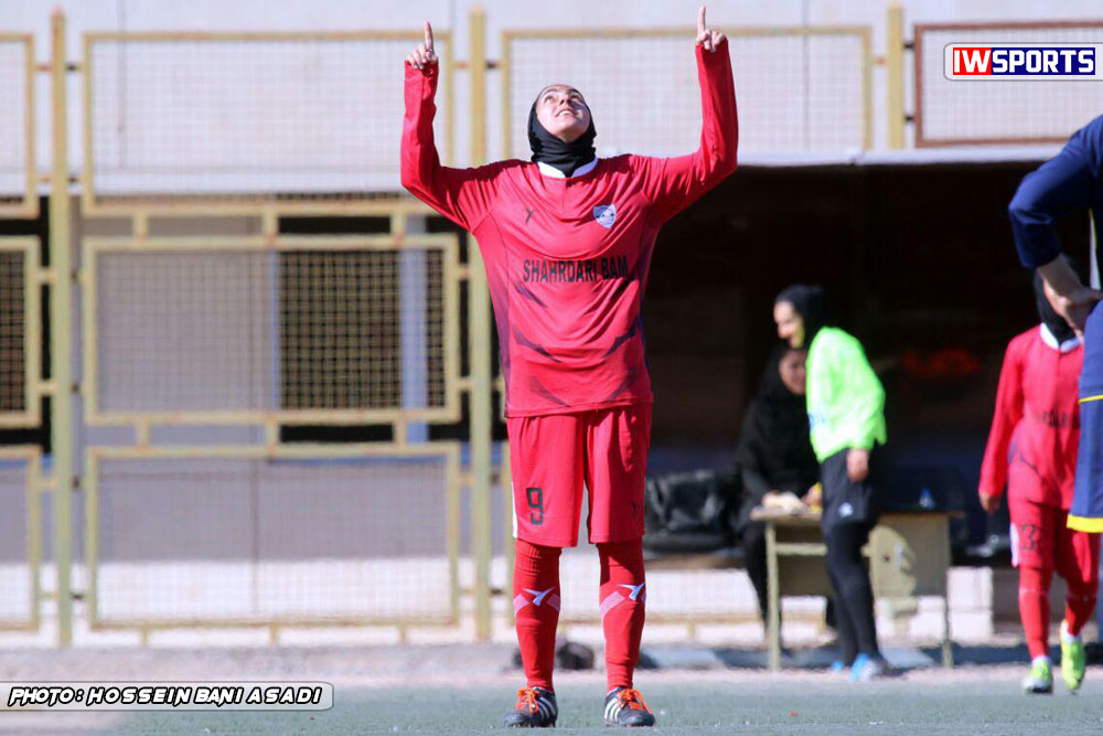 هفته هفتم لیگ برتر فوتبال بانوان ؛ شهرداری بم سن سیروس را هم فتح کرد