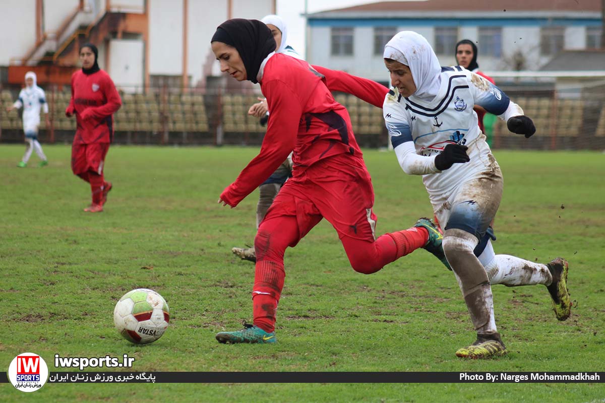 گزارش تصویری دیدار تیم های ملوان انزلی و شهرداری بم در لیگ برتر فوتبال بانوان
