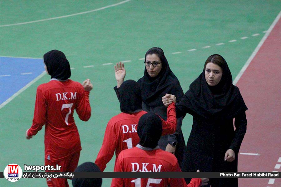 هفته پنجم لیگ برتر فوتسال بانوان | شوک دوم به مشهد و پیروزی دختران کویر در کرمان