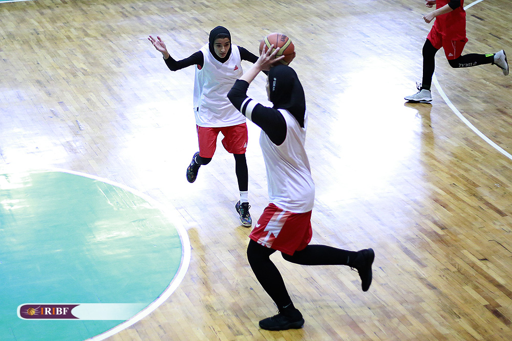 فاصله بسکتبال زنان ایران با تیم‌های آسیایی از زبان شایسته متشرعی