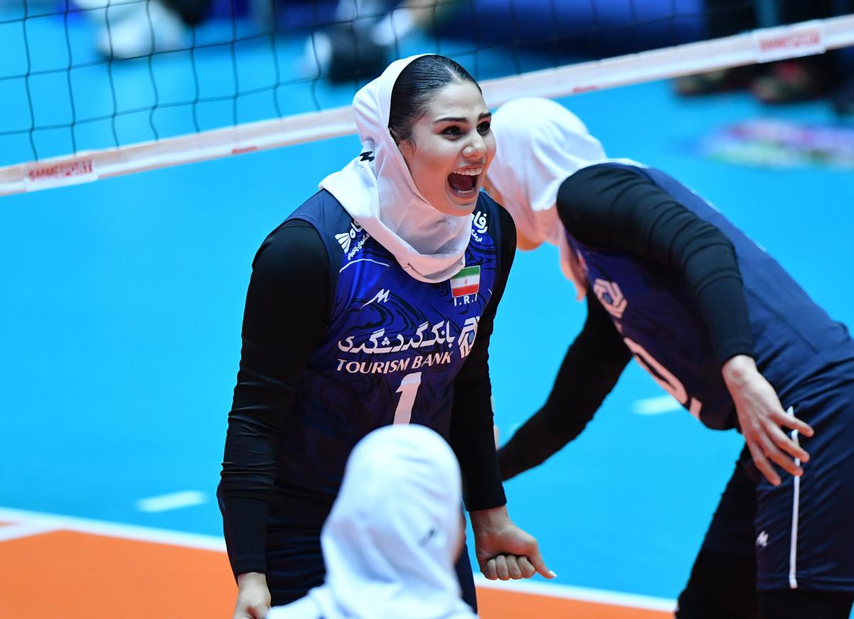 گزارش تصویری | دیدار تیم های ایران و تایلند در والیبال زنان آسیا
