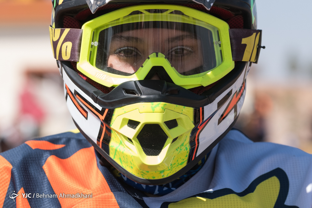 گزارش تصویری | دومین دوره مسابقات موتور کراس بانوان کشور