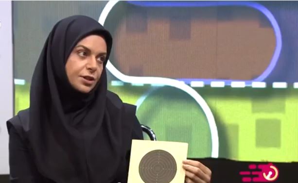 ویدئو | نمایش تفاوت فشنگ ایرانی و خارجی توسط مریم هاشمی مربی تیم ملی تیراندازی