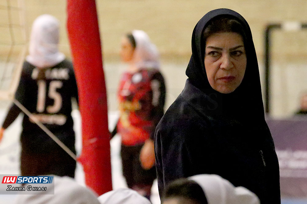 فریبا صادقی : والیبال زنان در ایران در استعدادیابی دچار مشکل است