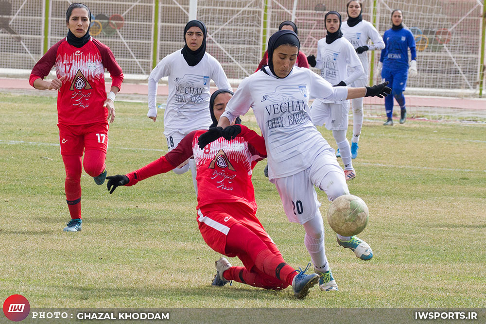 سمیه خرمی فوتبال زنان وچان کردستان شهرداری بم