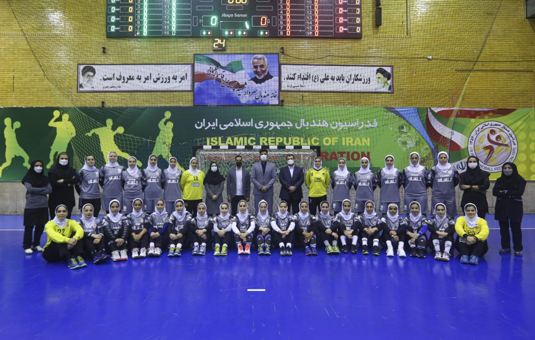 اشتادسازه به عنوان حامی مالی تیم ملی هندبال بانوان ایران معرفی شد