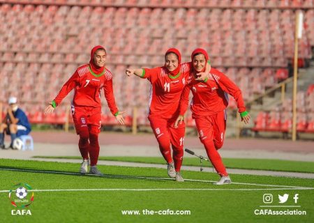 پیروزی قاطع دختران فوتبالیست ایران برابر قرقیزستان