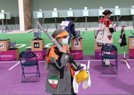 تصاویر رقابت نجمه خدمتی در تفنگ میکس المپیک توکیو