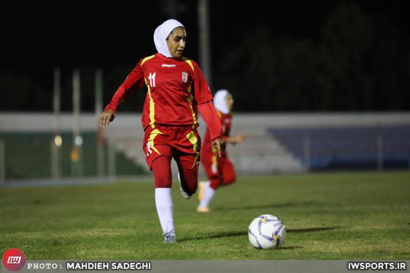 سمانه چهکندی تیم ملی فوتبال زنان منتخب کیش (8)