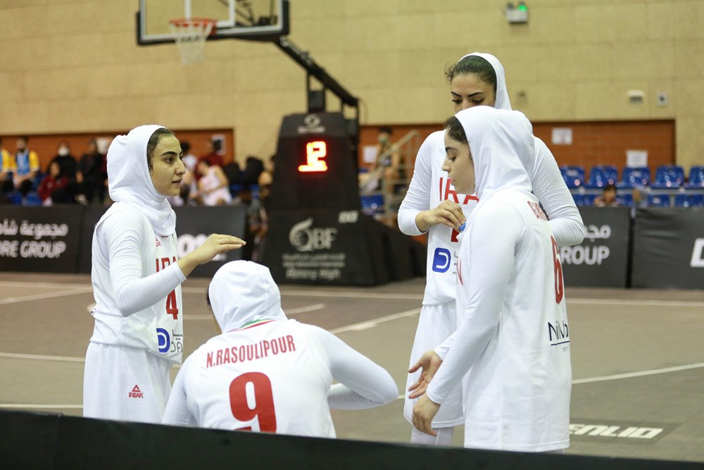 ایران با پیروزی قاطع بر قطر به نیمه نهایی رفت