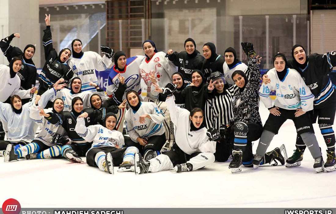 پیروزی قاطع دختران هاکی روی یخ برابر امارات