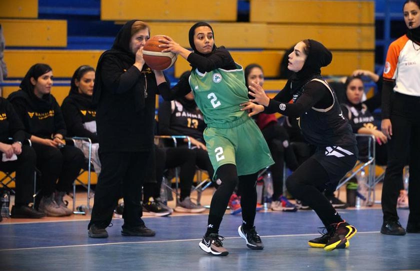 برتری دختران بسکتبالیست ذوب آهن در دربی اصفهان