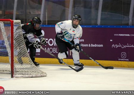 پیروزی تاریخی دختران هاکی روی یخ ایران برابر هند