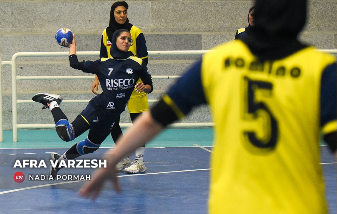 چمران سرانجام در لیگ هندبال شکست خورد