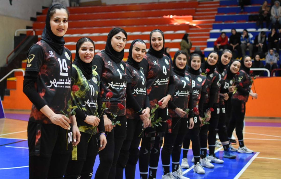 دختران تبریز سپاهان را دست‌خالی بدرقه کردند