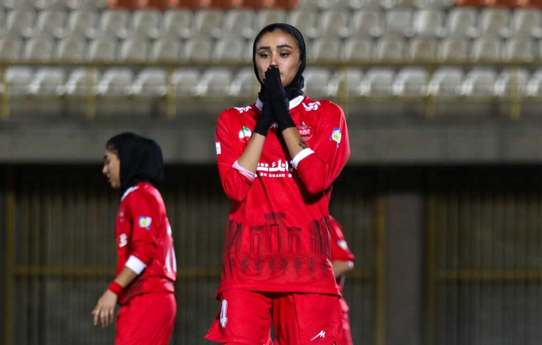 نخستین برد پرسپولیس و کامبک سپاهان برابر آوا