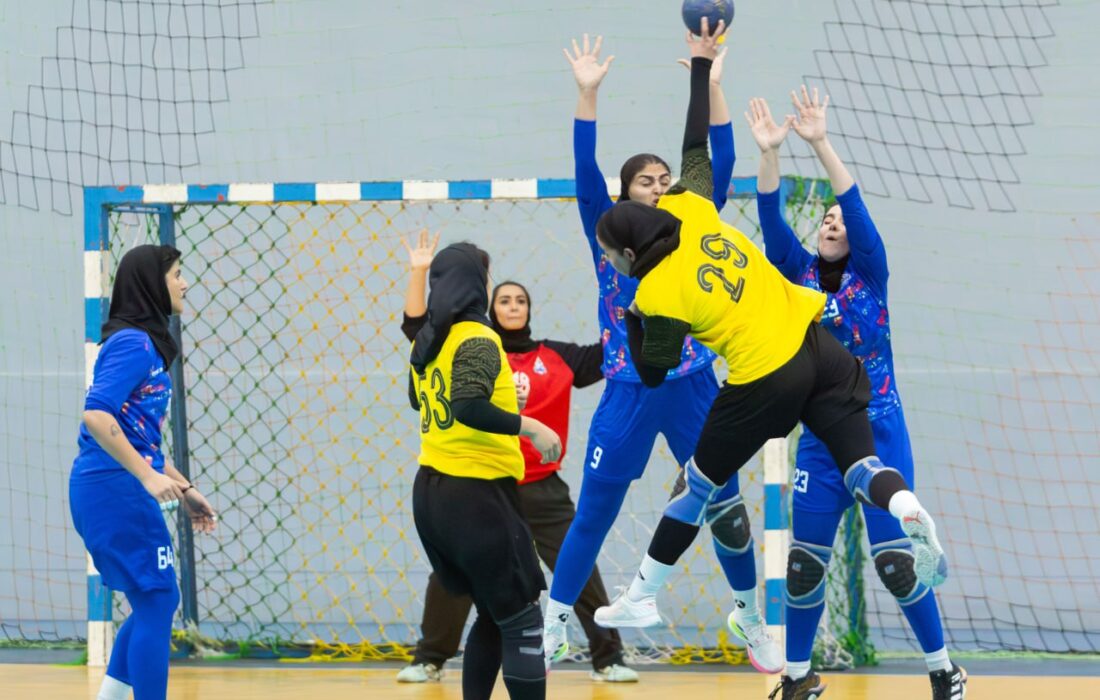 پیروزی سپاهان بر گچساران | برتری استقلال و بافق