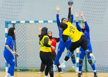 پیروزی سپاهان بر گچساران | برتری استقلال و بافق