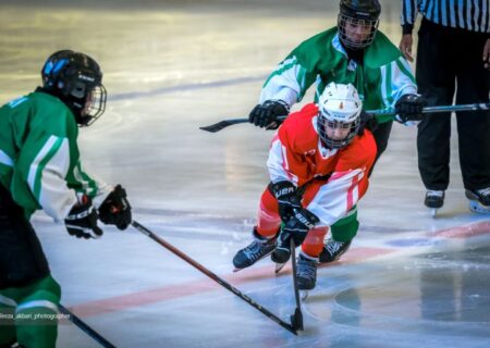 پیروزی تندر با گل‌های دینا رمضانی و مهرسا غلامی