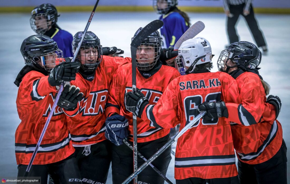 ام دات آر و دومین پیروزی در لیگ هاکی روی یخ