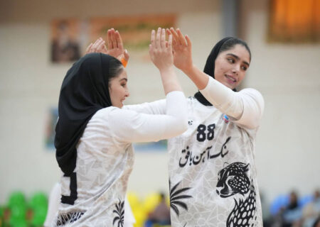 شکست سنگین استقلال در خانه برابر بافق