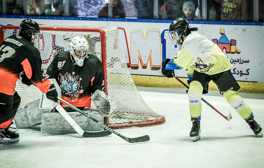 گل سه امتیازی، هدیه‌ای از هدیه آقایی به پنگوئن‌ها